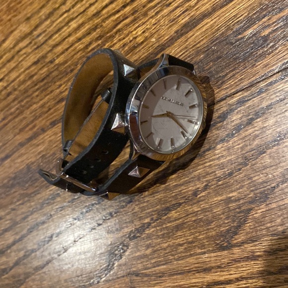 Michael Kors Watch - Picture 2 of 7